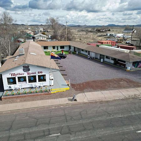The Aztec Motel & Creative Space Селигмэн Экстерьер фото