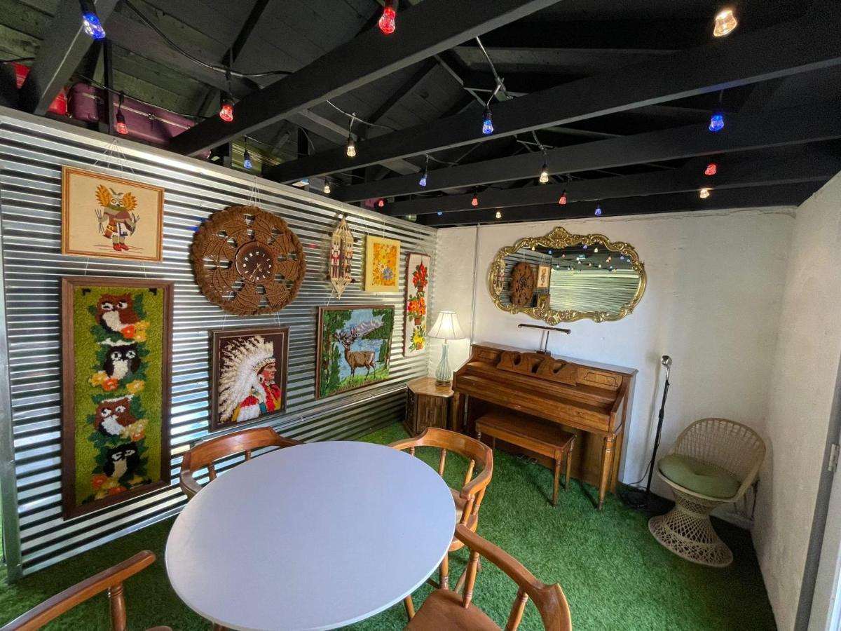 The Aztec Motel & Creative Space Селигмэн Экстерьер фото