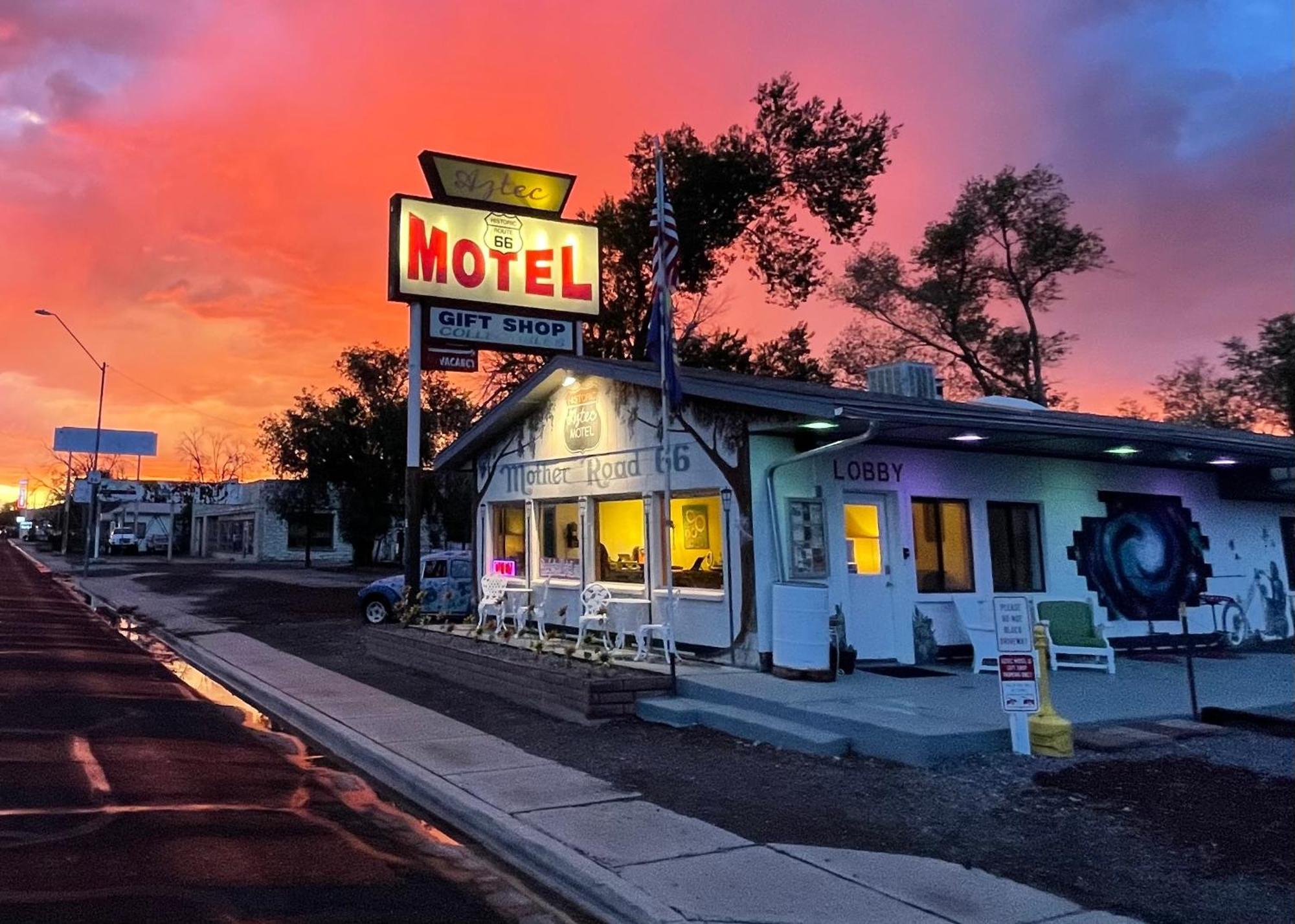 The Aztec Motel & Creative Space Селигмэн Экстерьер фото